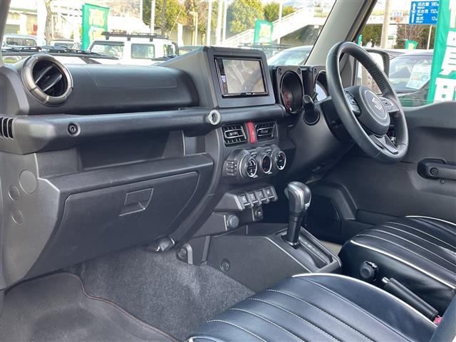 ジムニー XC 禁煙車/7インチ純正ディスプレイオーディオ/Bluetooth Audio/ルーフキャリア/リヤマルチステップ/オーバーフェンダー/ETC/クルコン/シートヒーター/革巻きステアリング/スマートキー(13枚目)