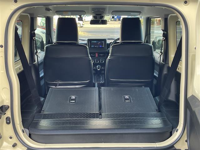 ジムニー XC 禁煙車/7インチ純正ディスプレイオーディオ/Bluetooth Audio/ルーフキャリア/リヤマルチステップ/オーバーフェンダー/ETC/クルコン/シートヒーター/革巻きステアリング/スマートキー(17枚目)