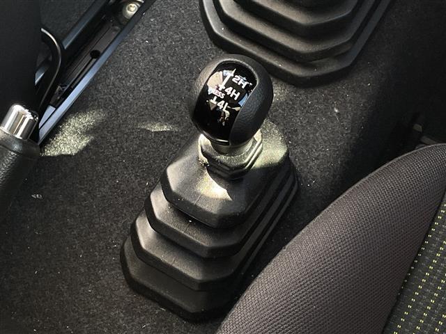 ジムニーシエラ JC 禁煙車/純正8インチナビ/BluetoothAudio/バックカメラ/ドラレコ/社外15インチアルミ(NITRO POWER)/ウインカーミラー/ビルトインETC/前席シートヒーター/クルコン(5枚目)