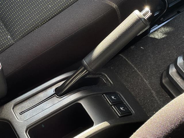 ジムニーシエラ JC 禁煙車/純正8インチナビ/BluetoothAudio/バックカメラ/ドラレコ/社外15インチアルミ(NITRO POWER)/ウインカーミラー/ビルトインETC/前席シートヒーター/クルコン(32枚目)