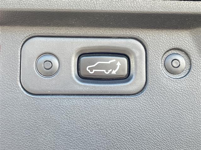 デリカD:5 P 10インチディスプレイオーディオ/パートタイム4WD/ターボ/ルーフラック/1.5インチリフトアップ/マッドガード/社外16インチAW/レザーシートカバー/オートステップ/両側電動スライドドア(10枚目)