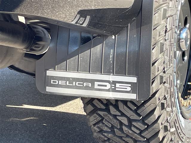 デリカD:5 P 10インチディスプレイオーディオ/パートタイム4WD/ターボ/ルーフラック/1.5インチリフトアップ/マッドガード/社外16インチAW/レザーシートカバー/オートステップ/両側電動スライドドア(12枚目)