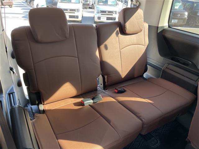 デリカD:5 P 10インチディスプレイオーディオ/パートタイム4WD/ターボ/ルーフラック/1.5インチリフトアップ/マッドガード/社外16インチAW/レザーシートカバー/オートステップ/両側電動スライドドア(17枚目)