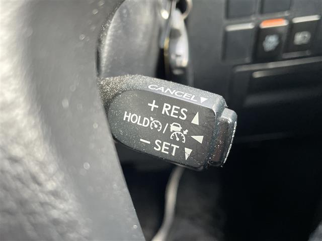 アルファード 2.5S Aパッケージ 後席フリップダウンモニター/ツインムーンルーフ/両側電動スライドドア/デジタルインナーミラー/ブラインドスポットモニター/純正18インチアルミ/コーナーセンサー/追従型クルーズコントロール(10枚目)