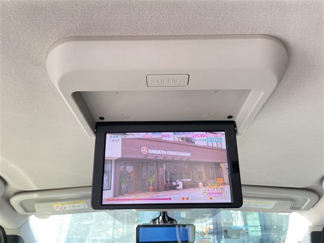 セレナ ハイウェイスターＶ　純正ナビ／両側電動ドア／後席モニター／純正ＡＷ／プロパイロット／全方位カメラ／バックカメラ／コーナーセンサー／デジタルインナーミラー／ブラインドスポットモニター／ドライブレコーダー（2枚目）