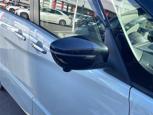 セレナ ハイウェイスターＶ　純正ナビ／両側電動ドア／後席モニター／純正ＡＷ／プロパイロット／全方位カメラ／バックカメラ／コーナーセンサー／デジタルインナーミラー／ブラインドスポットモニター／ドライブレコーダー（37枚目）