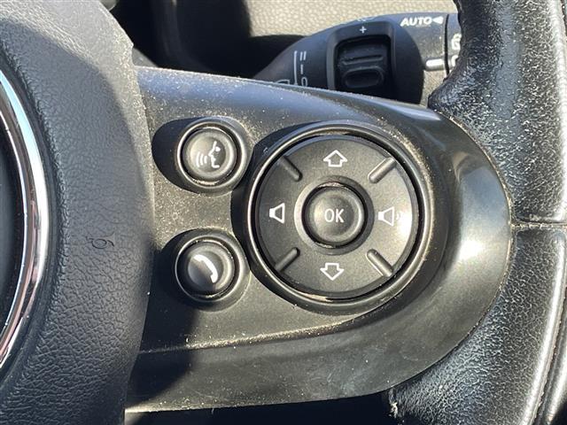 ＭＩＮＩ クーパーＳ　Ｅ　クロスオーバー　オール４　禁煙車／純正ナビ（Ｂｌｕｅｔｏｏｔｈ／ＡＵＸ／ＵＳＢ）／バックカメラ／前席シートヒーター／ドライブレコーダー／アクティブクルーズコントロール／革巻きステアリング／ステアリングスイッチ／スマートキー（6枚目）