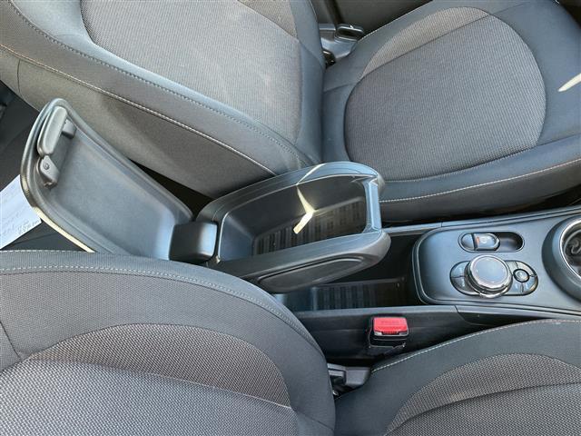 ＭＩＮＩ クーパーＳ　Ｅ　クロスオーバー　オール４　禁煙車／純正ナビ（Ｂｌｕｅｔｏｏｔｈ／ＡＵＸ／ＵＳＢ）／バックカメラ／前席シートヒーター／ドライブレコーダー／アクティブクルーズコントロール／革巻きステアリング／ステアリングスイッチ／スマートキー（28枚目）