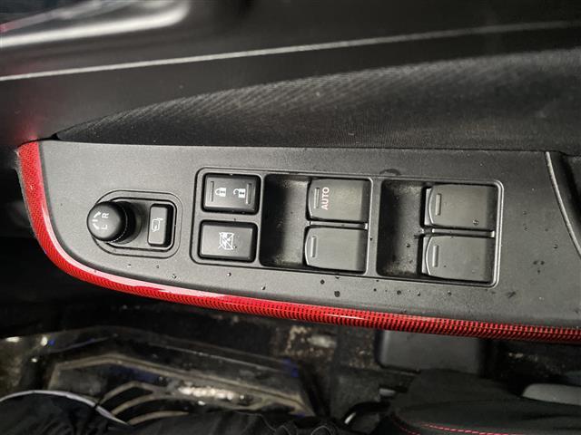 スイフトスポーツ ベースグレード 禁煙車/純正8インチナビ/セーフティパッケージ(衝突被害軽減ブレーキ・アダプティブクルーズコントロール・車線逸脱抑制機能・ふらつき警報機能・ハイビームアシスト)/全方位カメラ/シートヒータ-(32枚目)