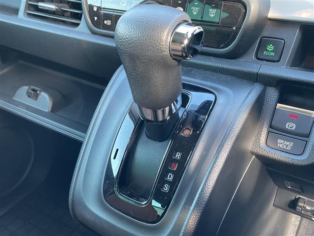 Ｎ－ＯＮＥ オリジナル　禁煙車／純正ナビ（ＣＤ／ＤＶＤ／フルセグＴＶ／Ｂｌｕｅｔｏｏｔｈ）／バックカメラ／ビルトインＥＴＣ／レーダークルーズコントロール／ステアリングスイッチ／レザー調シートカバー／電動パーキングブレーキ（29枚目）