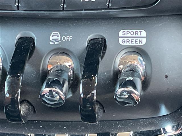 ＭＩＮＩ クーパーＳＤ　クラブマン　禁煙車／純正ナビ／Ｂｌｕｅｔｏｏｔｈ／ドライブレコーダー／バックカメラ／衝突軽減／クルーズコントロール／ＭＴモード／コーナーセンサー／パワーシート／シートヒーター／純正ＡＷスタッドレス車載（32枚目）