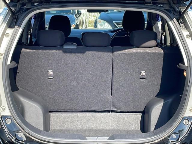 リーフ X(24kwh) 純正ナビ/バックカメラ/BluetoothAudio/ステアリングヒーター/クルーズコントロール/衝突軽減ブレーキ/スマートキー/ETC(17枚目)