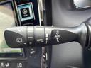 プレミアム　／寒冷地仕様／９型アルパインナビ／Ｂｌｕｅｔｏｏｔｈ／ビルドインＥＴＣ／バックカメラ／パワーバックドア／社外エンジンスターター／クルコン／ステアリングスイッチ／純正フロアマット／プッシュスタート（29枚目）
