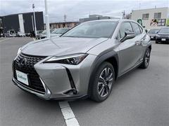 ガリバーグループでは主要メーカー、主要車種をお取り扱いしております。全国約４６０店舗の在庫の中からお客様にピッタリの一台をご提案します。 4