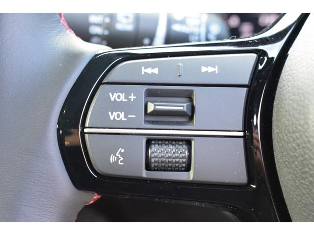 シビック RS 当社デモカー、純正ナビ、ETC2.0 LEDヘッド 衝突被害軽減ブレーキ Bカメラ シートヒーター ワンオーナー フルセグTV スマートキー クルーズコントロール セキュリティアラーム 横滑り防止装置(10枚目)