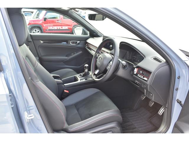 シビック RS 当社デモカー、純正ナビ、ETC2.0 LEDヘッド 衝突被害軽減ブレーキ Bカメラ シートヒーター ワンオーナー フルセグTV スマートキー クルーズコントロール セキュリティアラーム 横滑り防止装置(24枚目)