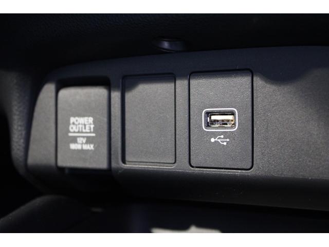 フィット ホーム　レンタアップ　純正ナビ　フルセグ　ＥＴＣ　衝突軽減ブレーキ　コーナーセンサー　ホンダコネクト　記録簿　リアカメラ　ソナー　ＵＳＢ接続　ＡＡＣ　横滑り防止機能　サイドエアバック　ＬＥＤライト　スマキー（15枚目）