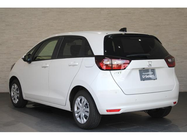 フィット ホーム　レンタアップ　純正ナビ　フルセグ　ＥＴＣ　衝突軽減ブレーキ　コーナーセンサー　ホンダコネクト　記録簿　リアカメラ　ソナー　ＵＳＢ接続　ＡＡＣ　横滑り防止機能　サイドエアバック　ＬＥＤライト　スマキー（21枚目）