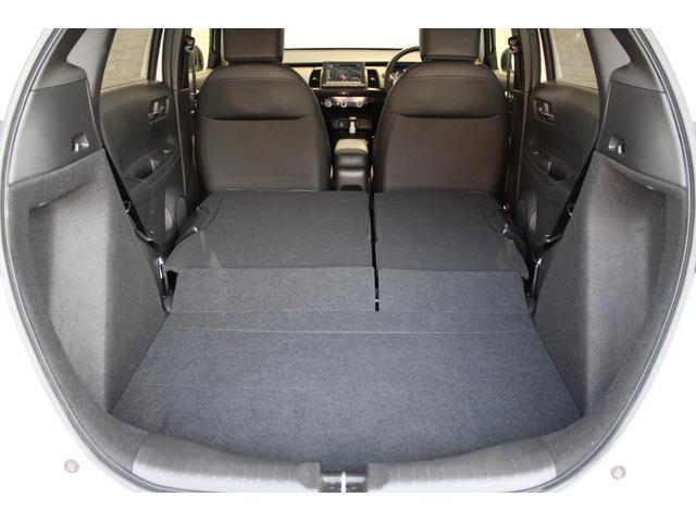 フィット ホーム　レンタアップ　純正ナビ　フルセグ　ＥＴＣ　衝突軽減ブレーキ　コーナーセンサー　ホンダコネクト　記録簿　リアカメラ　ソナー　ＵＳＢ接続　ＡＡＣ　横滑り防止機能　サイドエアバック　ＬＥＤライト　スマキー（25枚目）