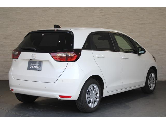 フィット ホーム　レンタアップ　純正ナビ　フルセグ　ＥＴＣ　衝突軽減ブレーキ　コーナーセンサー　ホンダコネクト　記録簿　リアカメラ　ソナー　ＵＳＢ接続　ＡＡＣ　横滑り防止機能　サイドエアバック　ＬＥＤライト　スマキー（26枚目）