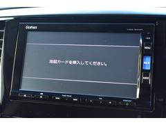 ナビ搭載車！！ナビ起動までの時間と地図検索する速度が魅力で、初めての道でも安心・快適なドライブをサポートします！！ 2