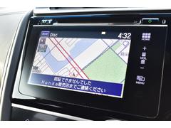 ナビ搭載車！！ナビ起動までの時間と地図検索する速度が魅力で、初めての道でも安心・快適なドライブをサポートします！！ 2