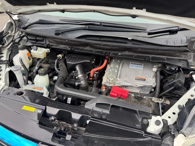 セレナ e-パワー ハイウェイスターV ☆セーフティパックB・プロパイロット・インテリジェントアラウンドビューモニター・インテリジェントルームミラー・インテリジェントパーキングアシスト☆寒冷地仕様☆純正インチナビ・TV☆純正FDモニター(72枚目)