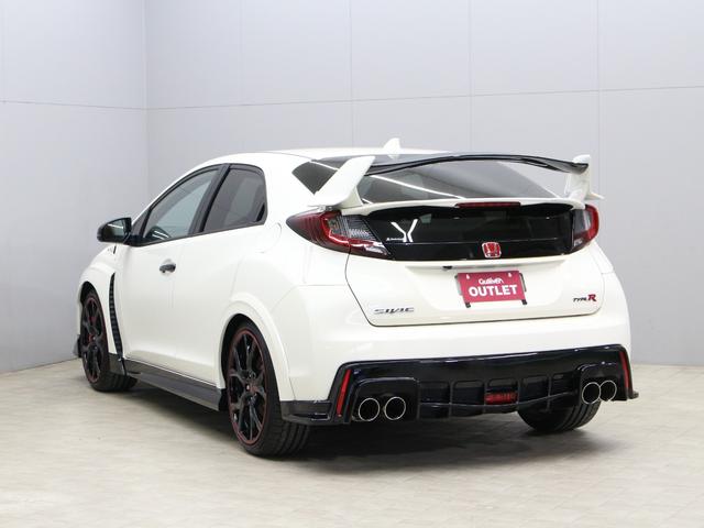 シビック タイプR ☆750台限定車☆純正メモリナビ・地デジTV・DVD/CD・Bluetooth☆バックカメラ☆純正ドライブレコーダー☆クルーズコントロール☆USBポート☆ETC☆純正19インチアルミホイール ナビTV(12枚目)