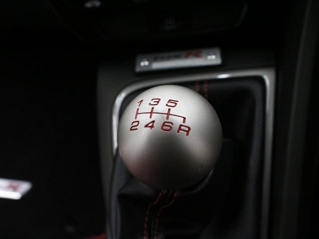 シビック タイプR ☆750台限定車☆純正メモリナビ・地デジTV・DVD/CD・Bluetooth☆バックカメラ☆純正ドライブレコーダー☆クルーズコントロール☆USBポート☆ETC☆純正19インチアルミホイール ナビTV(42枚目)