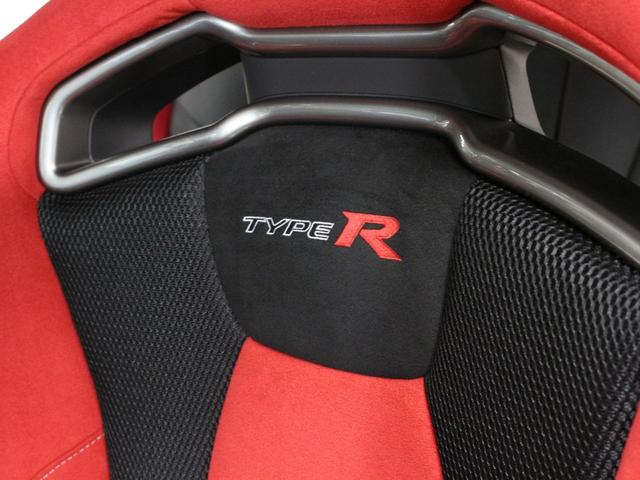 シビック タイプR ☆750台限定車☆純正メモリナビ・地デジTV・DVD/CD・Bluetooth☆バックカメラ☆純正ドライブレコーダー☆クルーズコントロール☆USBポート☆ETC☆純正19インチアルミホイール ナビTV(72枚目)