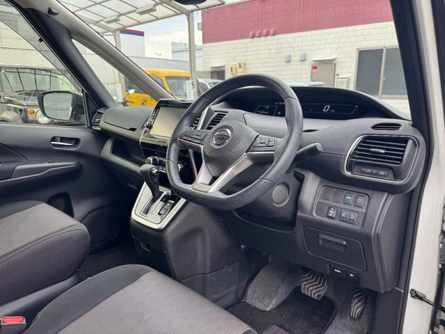 セレナ ハイウェイスター　プロパイロットエディション　☆エマージェンシーブレーキ☆快適パック☆プロパイロット☆純正９インチメモリナビ・地デジＴＶ・ＤＶＤ／ＣＤ・Ｂｌｕｅｔｏｏｔｈ☆純正フリップダウンモニター☆バックカメラ☆両側ハンズフリーＰスライドドア（14枚目）