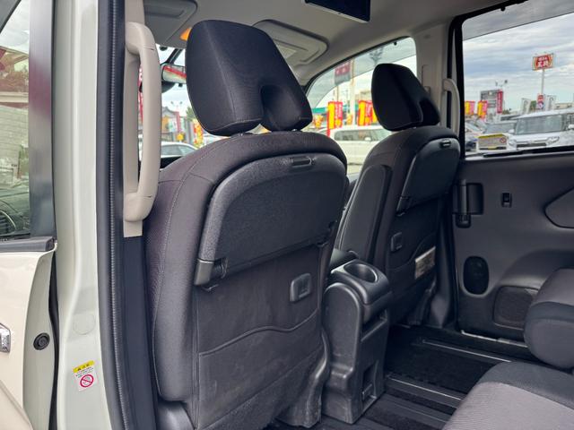 セレナ ハイウェイスター　プロパイロットエディション　☆エマージェンシーブレーキ☆快適パック☆プロパイロット☆純正９インチメモリナビ・地デジＴＶ・ＤＶＤ／ＣＤ・Ｂｌｕｅｔｏｏｔｈ☆純正フリップダウンモニター☆バックカメラ☆両側ハンズフリーＰスライドドア（33枚目）