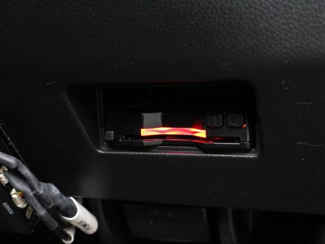 スイフトスポーツ ベースグレード ☆セーフティサポート☆アイドリングストップ☆純正8インチSDナビ・地デジTV・DVD/CD・Bluetooth☆全方位ミニター用カメラパッケージ☆バックソナー☆アダプティブクルーズコントロール LDA(8枚目)