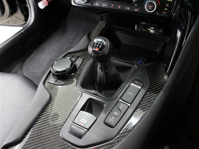 スープラ ＲＺ　☆ＯＰブラック革シート／ブラック革巻きステアリングホイール☆ＫＵＨＬ　スラッシュカット４テールマフラー☆プリクラッシュセーフティシステム☆ＨＤＤナビゲーションシステム☆ＪＢＬプレミアムサウンドシステム（20枚目）