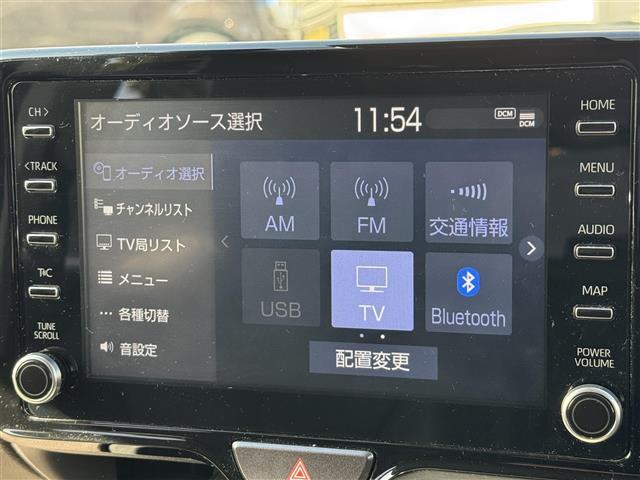 ヤリスクロス ハイブリッドＺ　セーフティセンス　純正ディスプレイオーディオ　全方位カメラ　前後ドライブレコーダー　ハーフレザーシート　パワーシート　前席シートヒーター　ハンズフリーパワーバックドア　　アクセサリーコンセント　ＥＴＣ（3枚目）