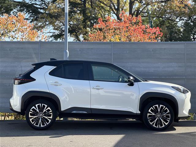 ヤリスクロス ハイブリッドＺ　セーフティセンス　純正ディスプレイオーディオ　全方位カメラ　前後ドライブレコーダー　ハーフレザーシート　パワーシート　前席シートヒーター　ハンズフリーパワーバックドア　　アクセサリーコンセント　ＥＴＣ（38枚目）