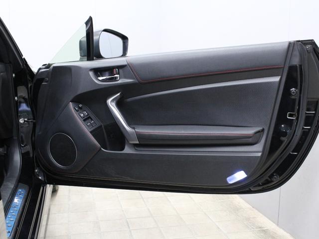 86 GT 6MT モデリスタエアロ HKSレーシングサクション HKS車高調 GReddyマフラー BRIDEシート NARDIステアリング パナソニックフローティングナビ バックカメラ ドライブレコーダー(41枚目)