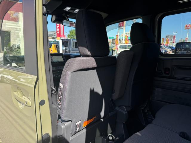 ☆ブラックレジャーシート♪とても綺麗な室内です♪