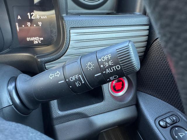 ☆ウインカー&ヘッドライト操作レバーです♪