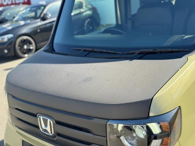 ボンネットフードはラッピングされてます♪