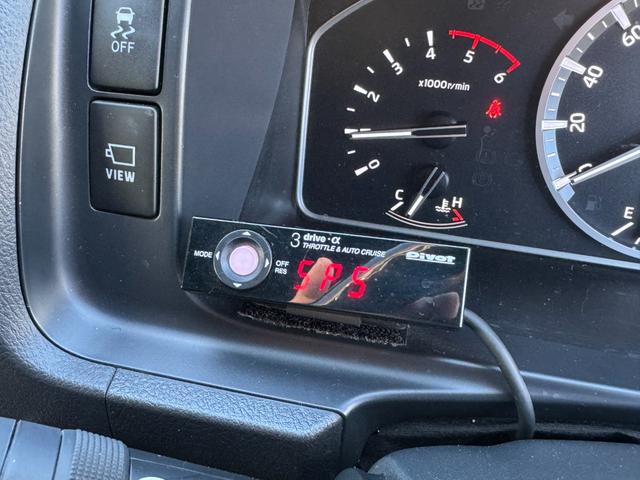 ハイエースバン スーパーGL ダークプライムII ワンオーナー/モデリスタエアロ/RAYS TE37SB 17インチAW/グッドイヤー EAGLE1 ホワイトレタータイヤ/玄武ローダウンブロックキット/セーフティセンス/Pivod クルーズコントール(25枚目)