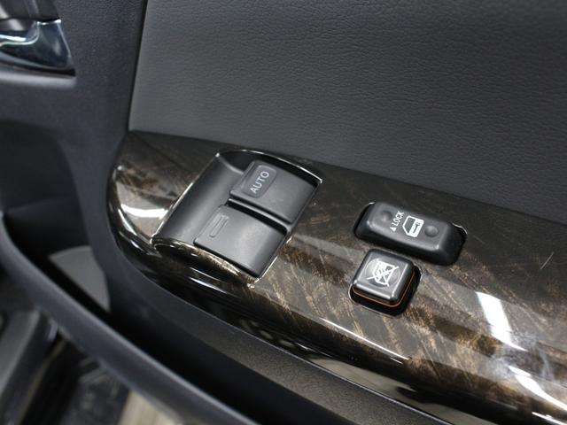 ハイエースバン スーパーGL ダークプライムII BADX ロクサーニバトルシップ 17インチAW/KENWOOD 8インチメモリナビ・地デジTV・Bluetooth/バックカメラ/クリアランスソナー/セーフティセンス/コムテック前後ドラレコ(40枚目)