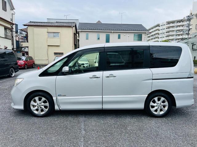 セレナ ハイウェイスター　Ｓ－ハイブリッド　Ｖセレクション　ＥＴＣ　バックカメラ　ＴＶ　オートクルーズコントロール　両側電動スライドドア　ＨＩＤ　スマートキー　アイドリングストップ　３列シート　ＣＶＴ　アルミホイール　ＣＤ　ＵＳＢ　ミュージックプレイヤー接続可（7枚目）