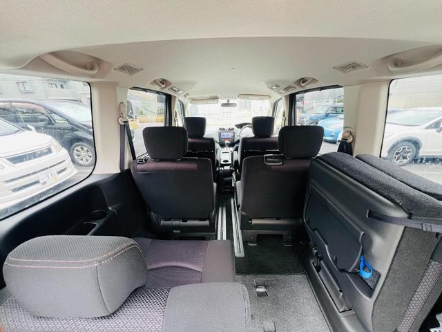 セレナ ハイウェイスター　Ｓ－ハイブリッド　Ｖセレクション　ＥＴＣ　バックカメラ　ＴＶ　オートクルーズコントロール　両側電動スライドドア　ＨＩＤ　スマートキー　アイドリングストップ　３列シート　ＣＶＴ　アルミホイール　ＣＤ　ＵＳＢ　ミュージックプレイヤー接続可（10枚目）