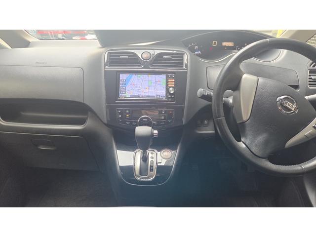 セレナ ハイウェイスター　Ｓ－ハイブリッド　Ｖセレクション　ＥＴＣ　バックカメラ　ＴＶ　オートクルーズコントロール　両側電動スライドドア　ＨＩＤ　スマートキー　アイドリングストップ　３列シート　ＣＶＴ　アルミホイール　ＣＤ　ＵＳＢ　ミュージックプレイヤー接続可（16枚目）