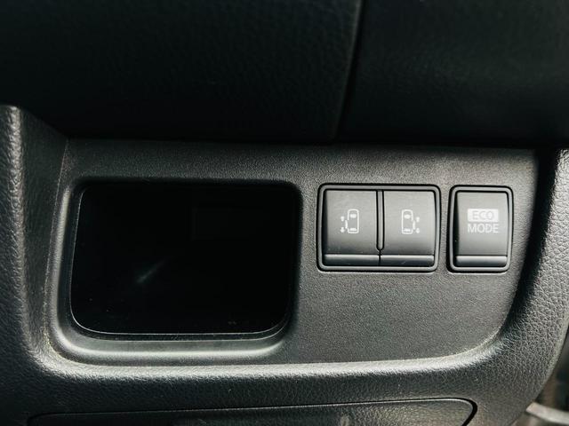 セレナ ハイウェイスター　Ｓ－ハイブリッド　Ｖセレクション　ＥＴＣ　バックカメラ　ＴＶ　オートクルーズコントロール　両側電動スライドドア　ＨＩＤ　スマートキー　アイドリングストップ　３列シート　ＣＶＴ　アルミホイール　ＣＤ　ＵＳＢ　ミュージックプレイヤー接続可（26枚目）