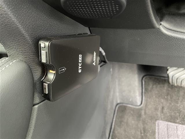 キックス Ｘ　ワンオーナー　純正ナビ　フルセグＴＶ　Ｂｌｕｅｔｏｏｔｈ接続　ＣＤ再生　プロパイロット　ＥＴＣ　ドライブレコーダー　リヤコーナーセンサー（8枚目）
