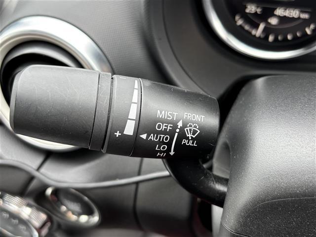 ロードスター 100周年特別記念車 100周年モデル BOSEサウンド HKSマフラー リアウィングオートエグゼ AUTOEXGシフトレバー 社外スロットコントロール BSM 前方ドライブレコーダー  赤合皮シート 前席シートヒーター(12枚目)