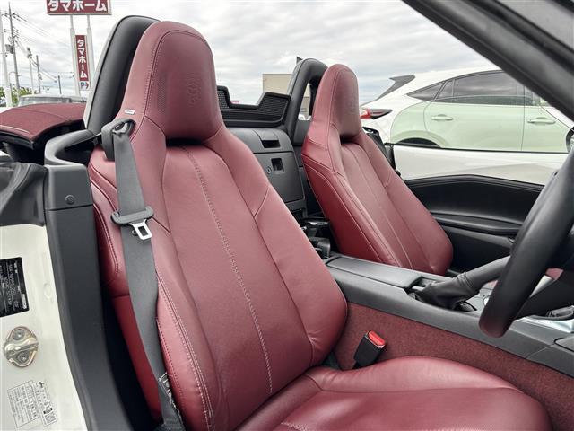 ロードスター 100周年特別記念車 100周年モデル BOSEサウンド HKSマフラー リアウィングオートエグゼ AUTOEXGシフトレバー 社外スロットコントロール BSM 前方ドライブレコーダー  赤合皮シート 前席シートヒーター(33枚目)