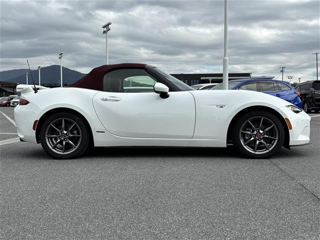 ロードスター 100周年特別記念車 100周年モデル BOSEサウンド HKSマフラー リアウィングオートエグゼ AUTOEXGシフトレバー 社外スロットコントロール BSM 前方ドライブレコーダー  赤合皮シート 前席シートヒーター(37枚目)